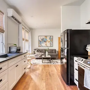  Apartment - The Etourdissante - Forest Park & Local Eats United States